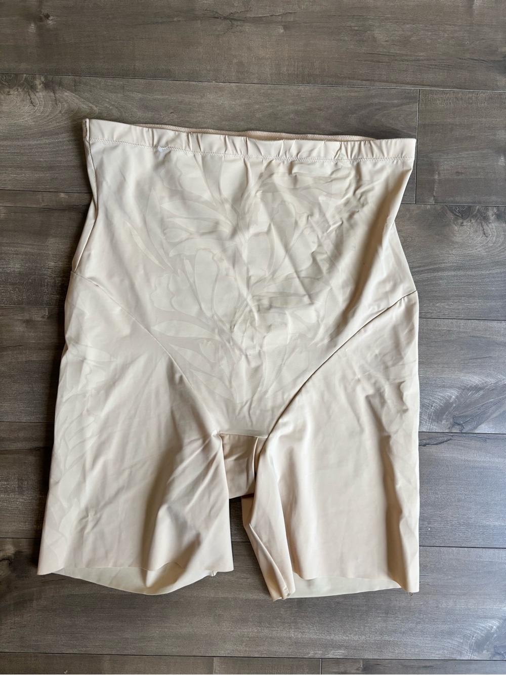 NWOT Maidenform Cover Your Bases Thigh Slimmer Shapewear Shorts Nude Beige 3XL